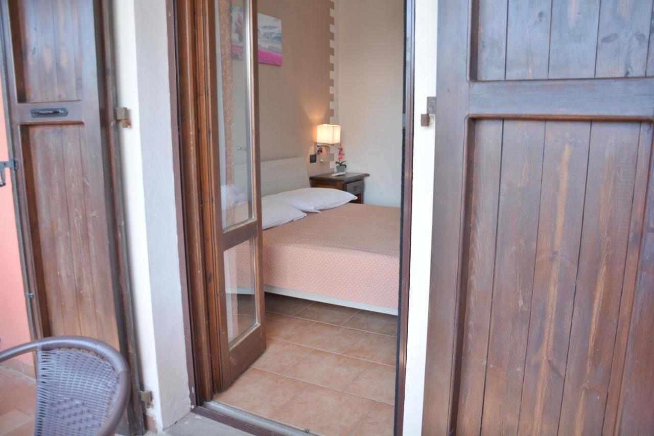 Hotel Villa Paradiso Riparbella Buitenkant foto