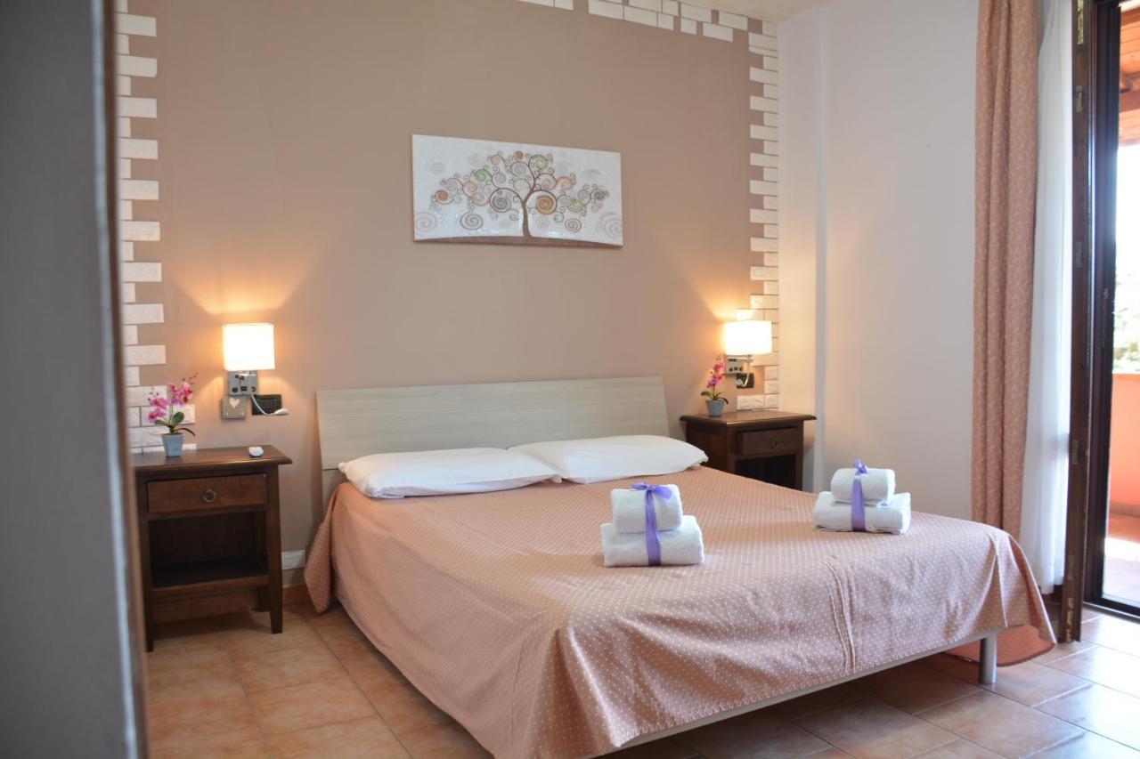 Hotel Villa Paradiso Riparbella Buitenkant foto