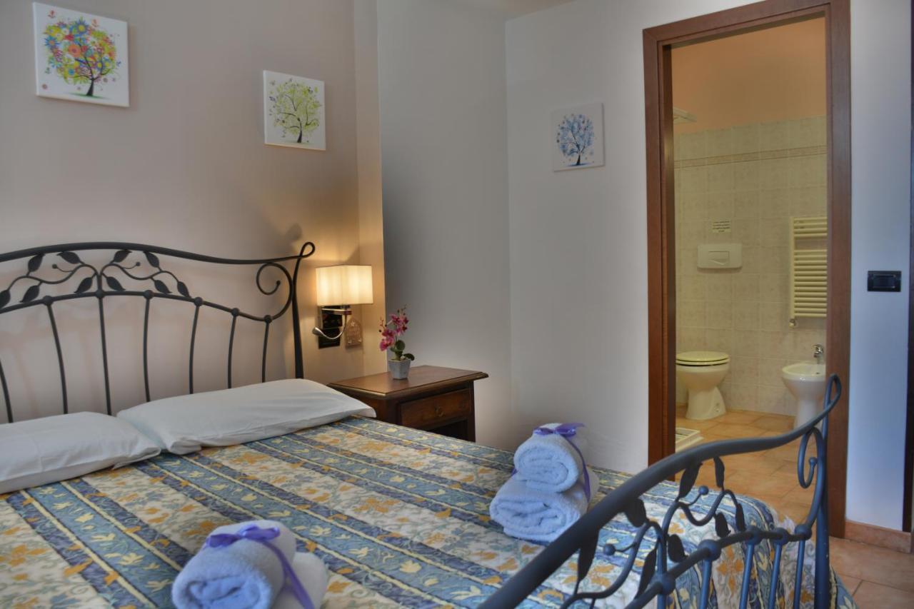Hotel Villa Paradiso Riparbella Buitenkant foto