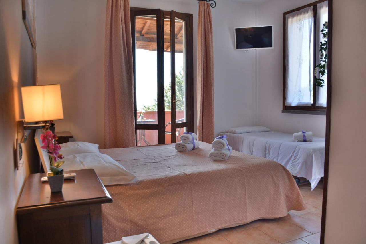 Hotel Villa Paradiso Riparbella Buitenkant foto