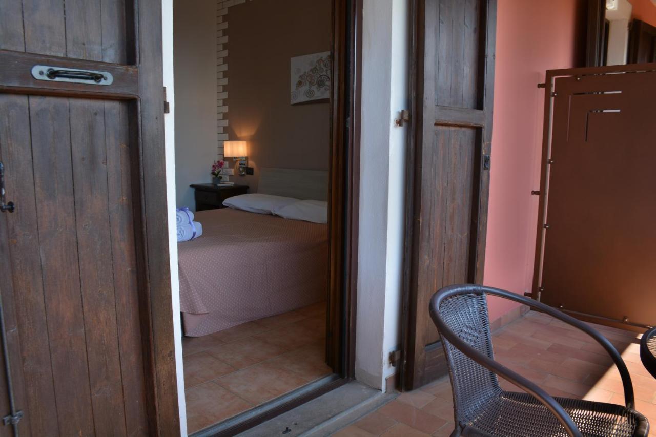 Hotel Villa Paradiso Riparbella Buitenkant foto