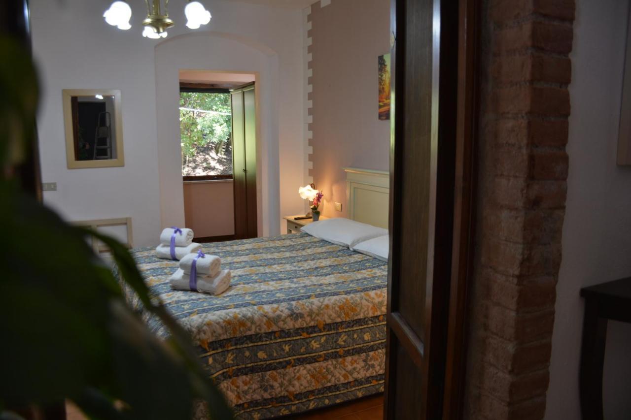 Hotel Villa Paradiso Riparbella Buitenkant foto