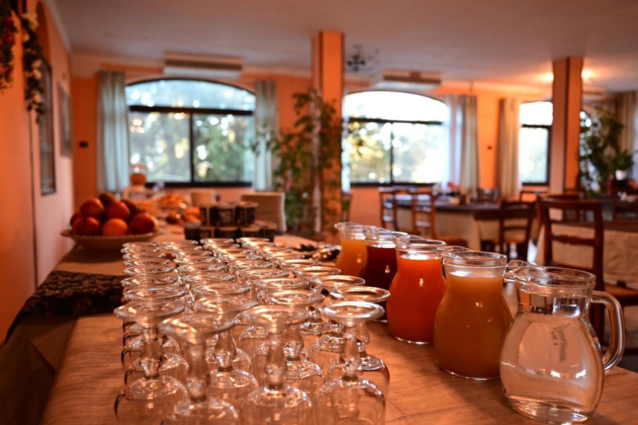 Hotel Villa Paradiso Riparbella Buitenkant foto
